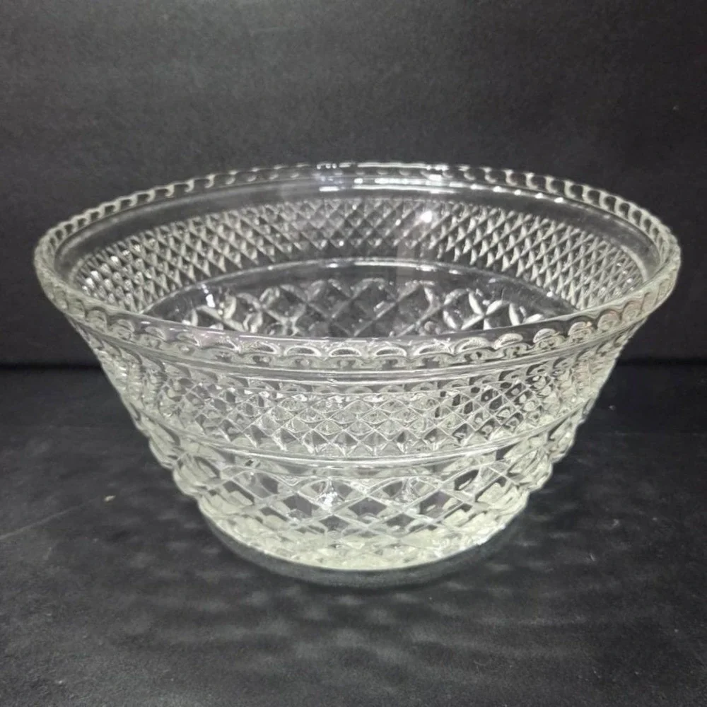 Anchor Hocking Wexford Serving Bowl, Vintage Clear Glassware, Table‎ Centerpiece